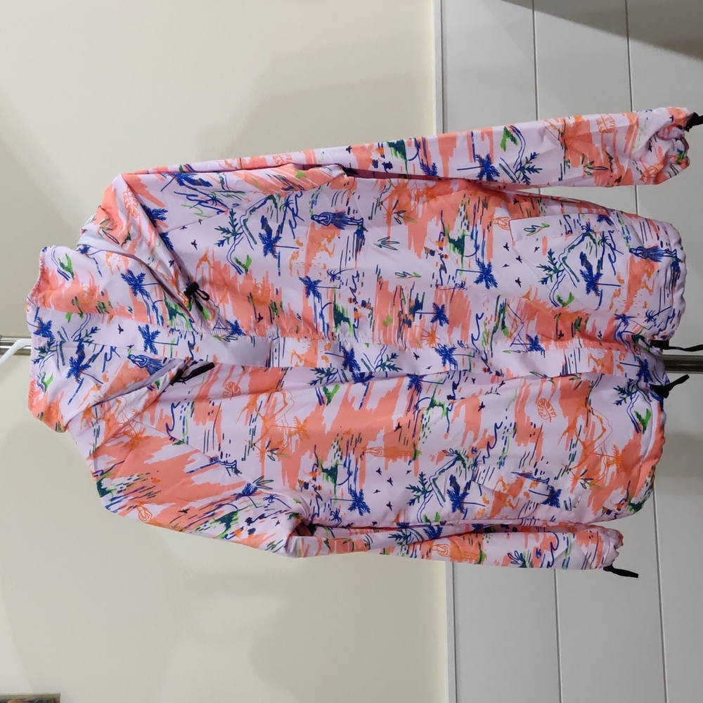 Maaji Magical Protective Activewear Jacket, size Small